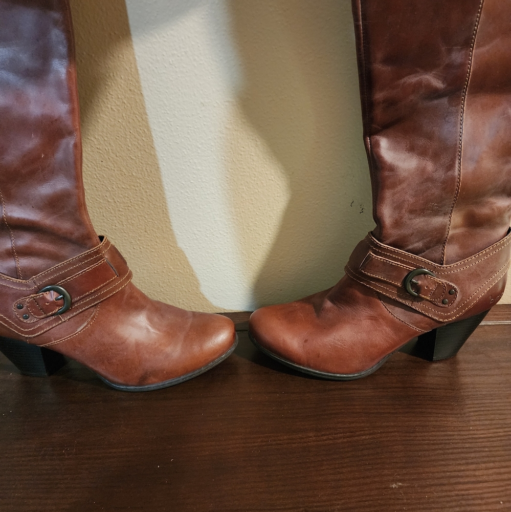Never worn leather boots